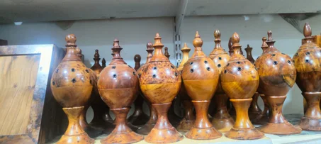 مبخرة من خشب العرعر