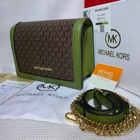 حقائب نسائية Michael kors