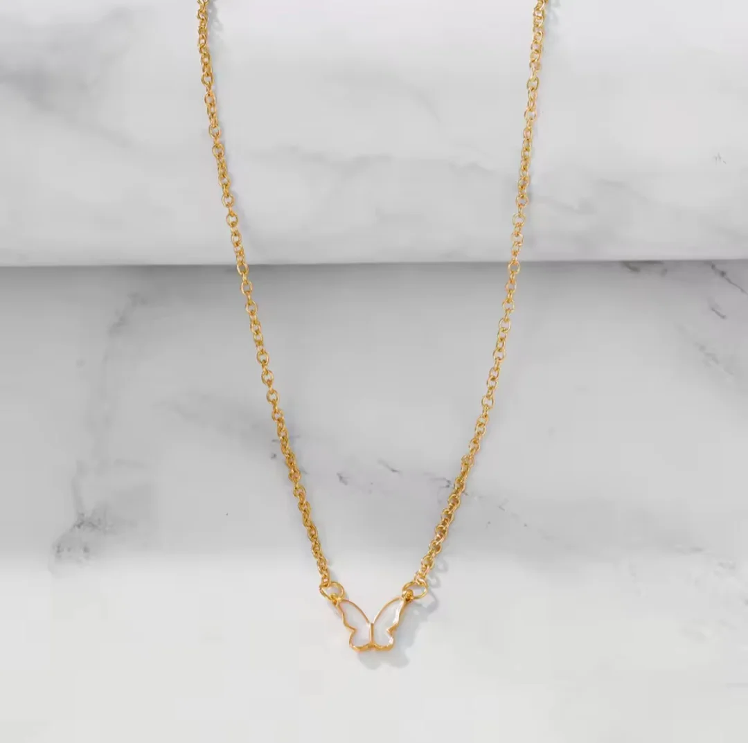 الفراشة الكرستالية