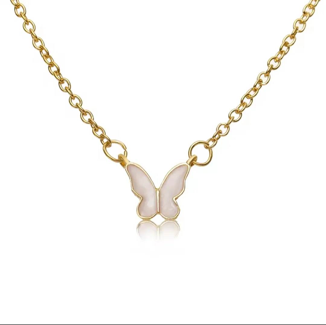 الفراشة الكرستالية