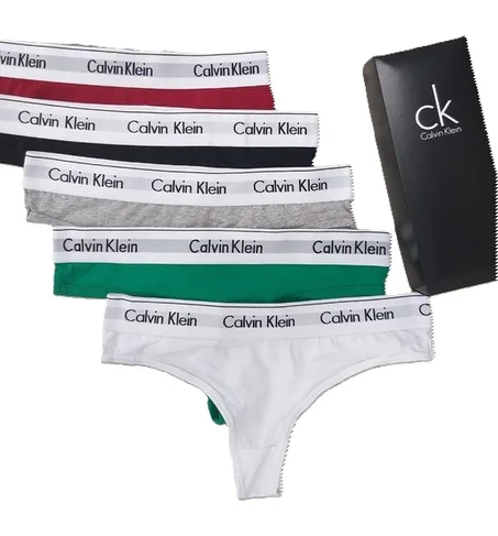 ✨ الأناقة فالبساطة.. باك Calvin Klein الأساسي!