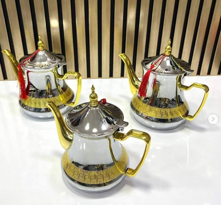 🫖 Tetera Árabe Premium de Acero Inoxidable con Acabado Plateado y Dorado – Lujo y Autenticidad Oriental
