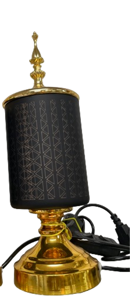 Set de adornos decorativos dorados con diseño negro elegante