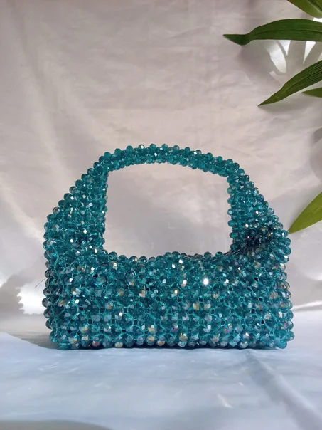 صاك نسائي فاخر – تصميم أنيق يخطف الأنظار