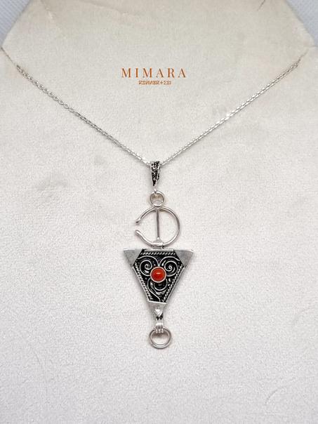 Pendentif en Argent " Fibule". 2