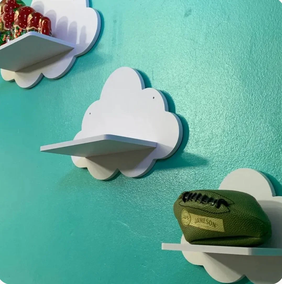 رف على شكل سحابة