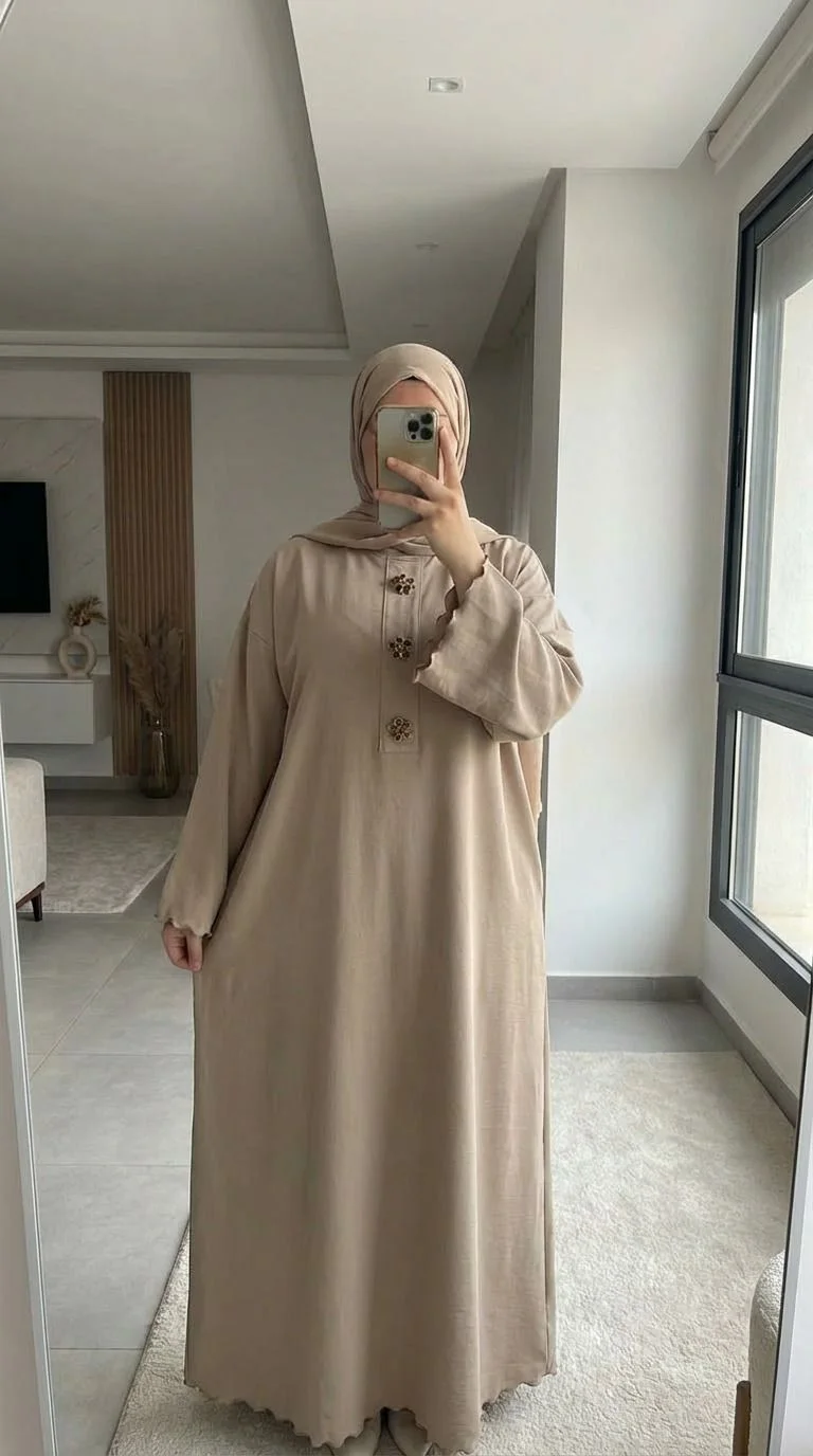 فستان نسائي بمناسبة شهر رمضان بستايل عصري