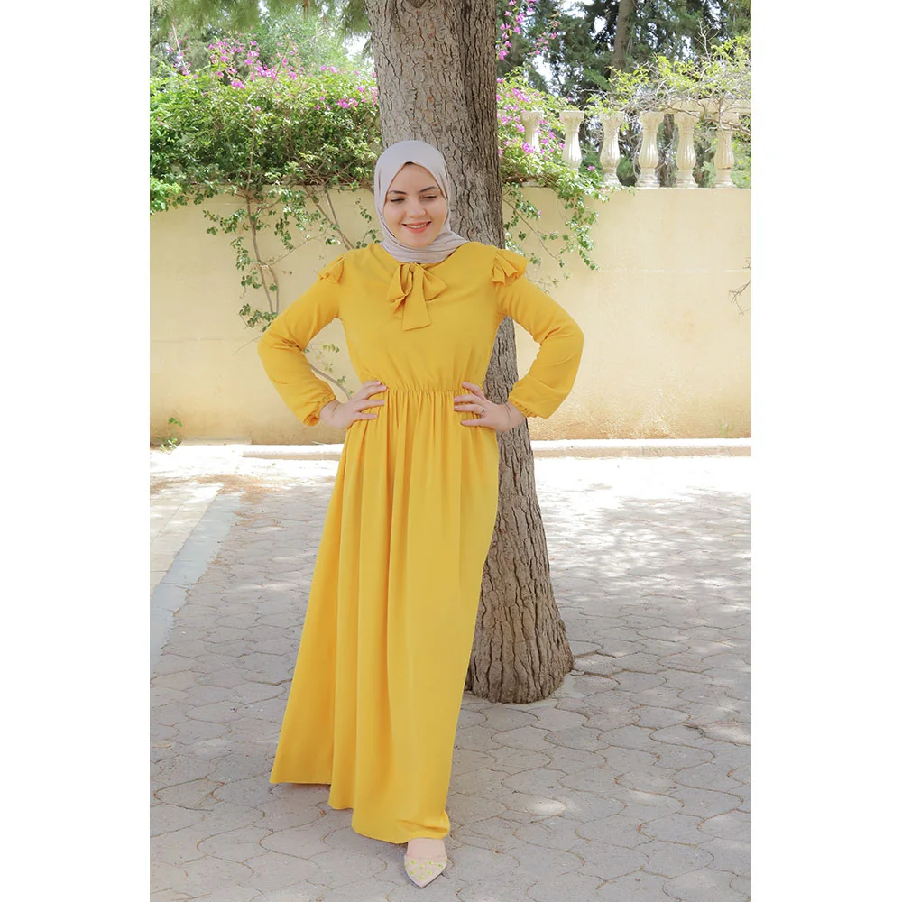 Robe avec Cravate Jaune