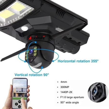 كاميرا مع كشاف يعمل على الطاقة الشمسيه