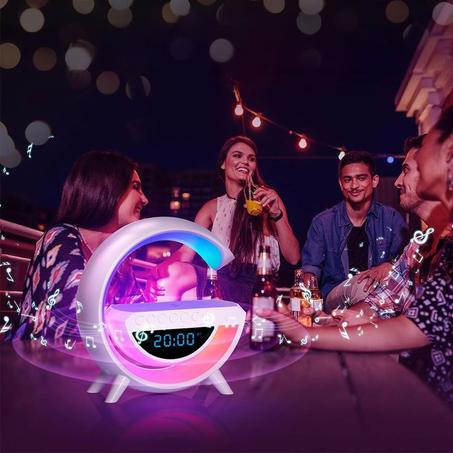 مكبر صوت لاسلكي مزود بإضاءة LED للشحن