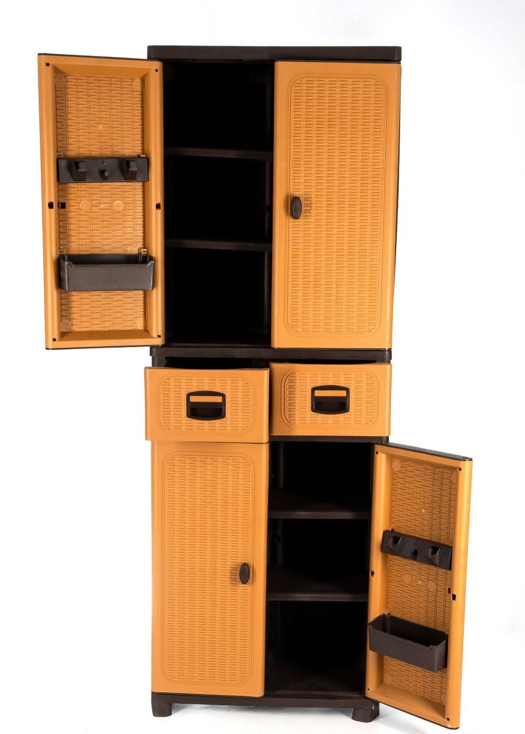 بلاكار انا عجبني بزاااف او لي عجبني فيه أكثر انا شركة كتعطيك عام ديال ضمان او هذا شي قليله فين كنشوفوه