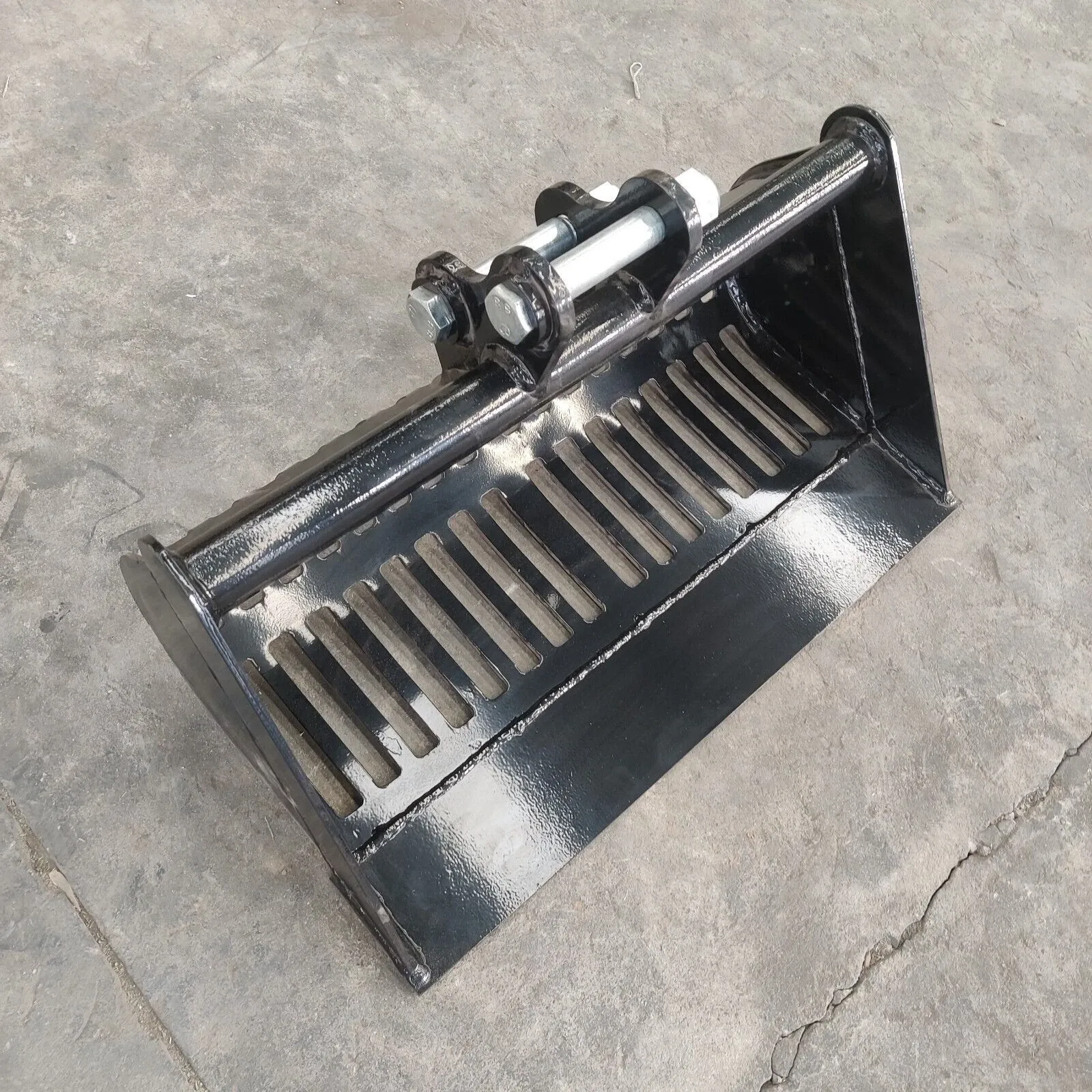 Mini Excavator Attachments Screening Skeleton Bucket 600mm Rocks Bucket Generic