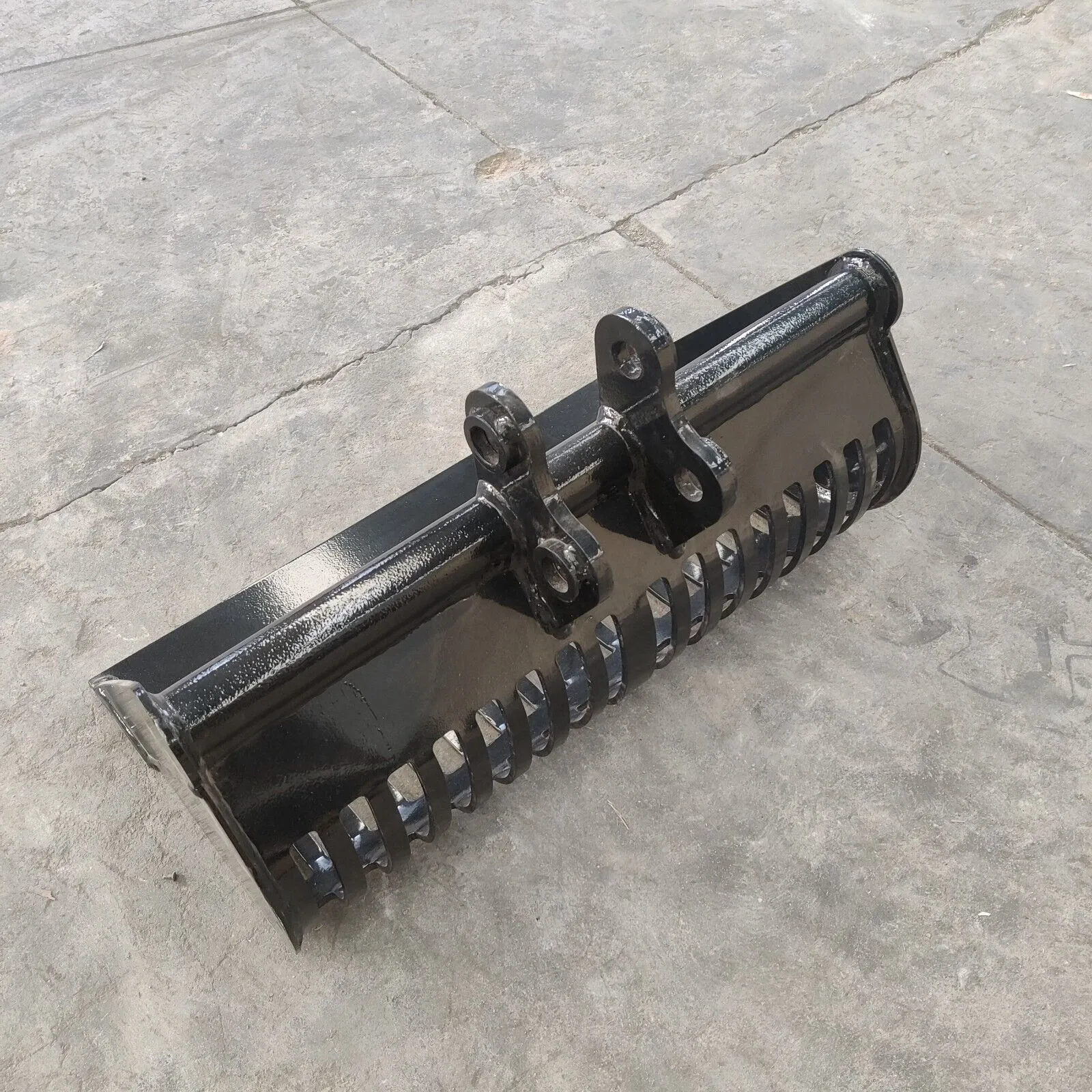 Mini Excavator Attachments Screening Skeleton Bucket 600mm Rocks Bucket Generic