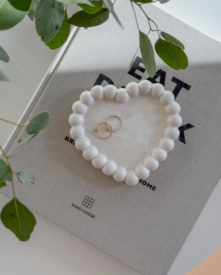 صينية مجوهرات