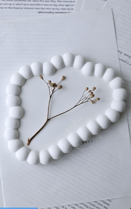 صينة مجوهرات