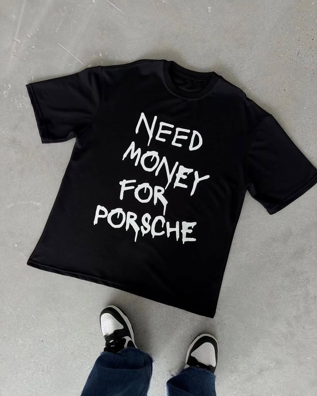 Need Money For Porsche t-shirt unisexe