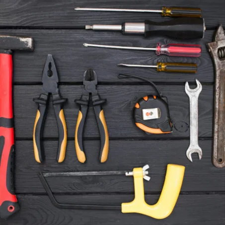 أدوات ومعدات