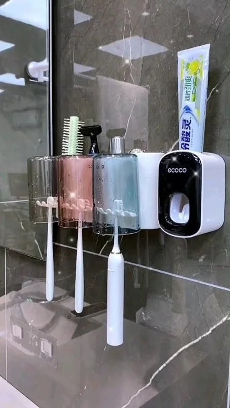 موزع معجون أسنان أوتوماتيكي