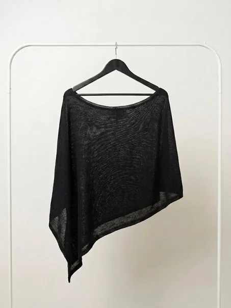 Poncho noir