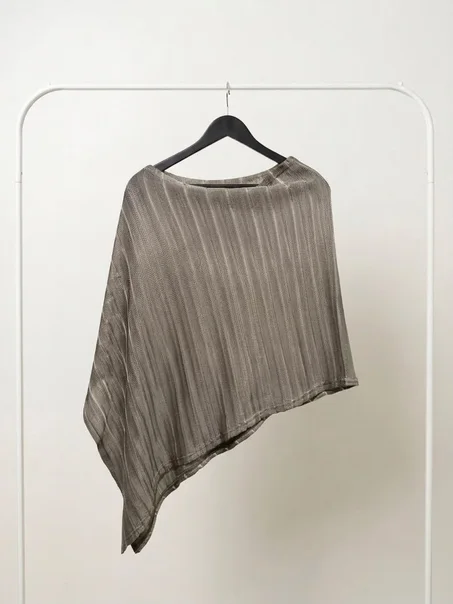 Poncho Taupe