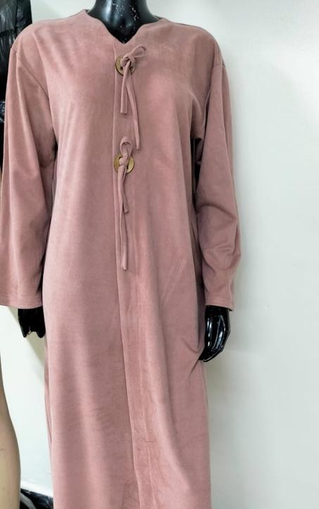 عباية انيقة بتصميم عصري