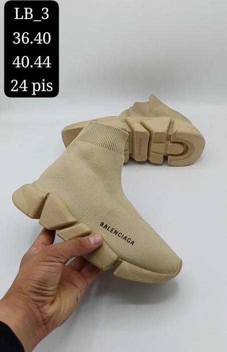 حذاء BALIENCIAGA