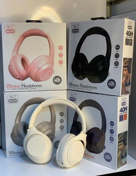 سماعات لا سلكية Wireless headphones