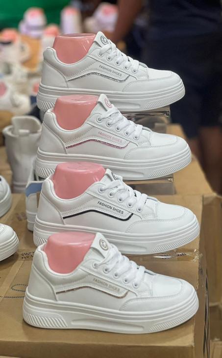 حداء  رياضي انيق