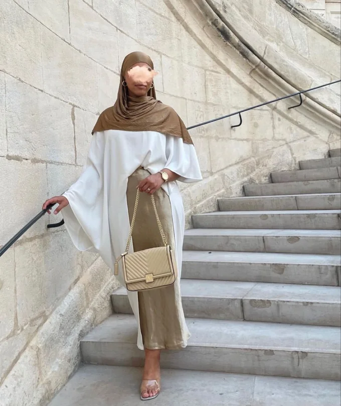 Poncho Asymétrique – Élégance sans effort