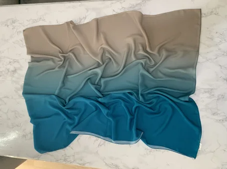 Chale crêpe de soie dégradée