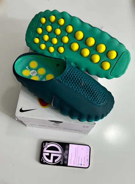NIKE MIND 001
