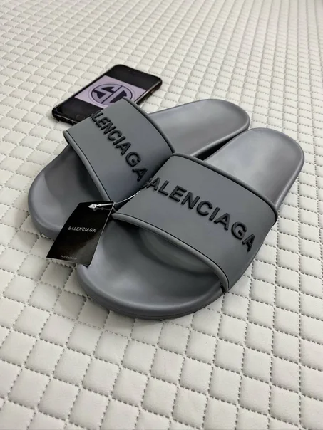 CHANCLAS BALENCIAGA