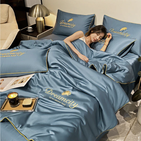ICE SILK DUVET: COOL AND LUXURIOUS COMFORT (230 x 200 cm).