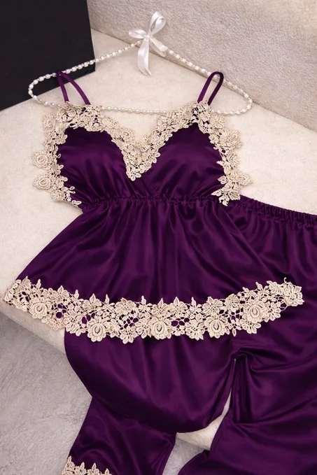 بيجامة الوردة