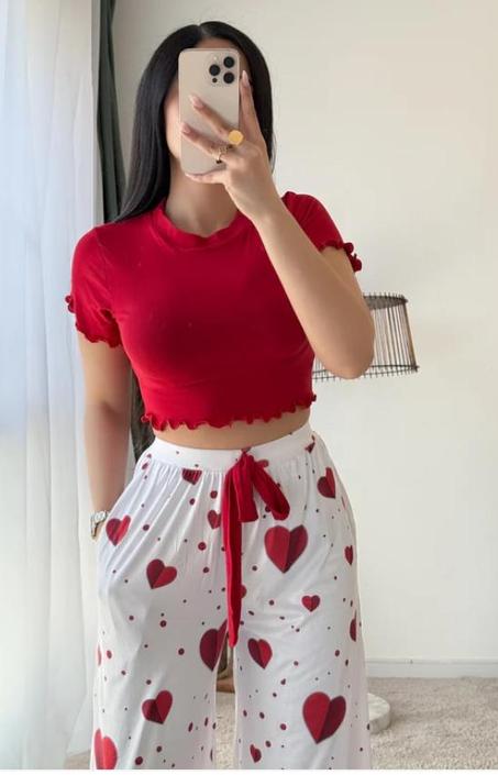 بيجامة  الاميرات