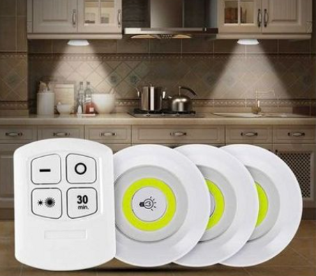 أضواء مع جهاز تحكم عن بعد لاسلكي 3 LED