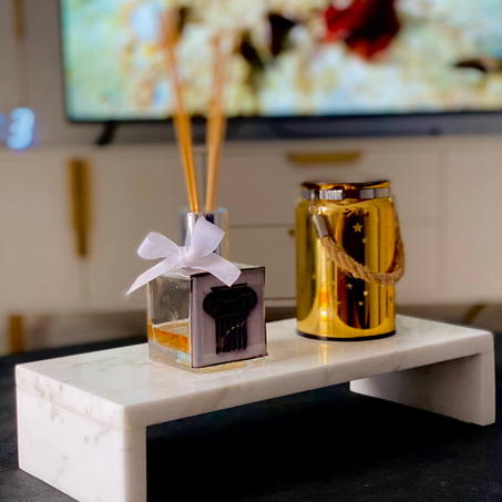 Support en marbre blanc