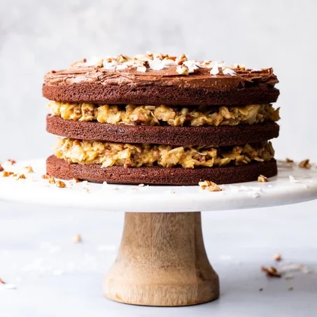 Présentoir avec socle en bois