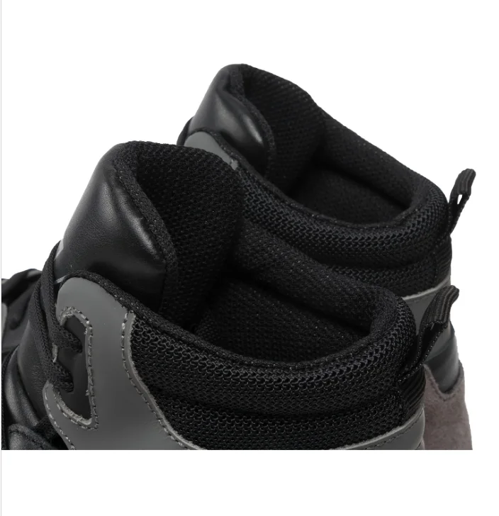 Les baskets montantes de la marque Iceberg