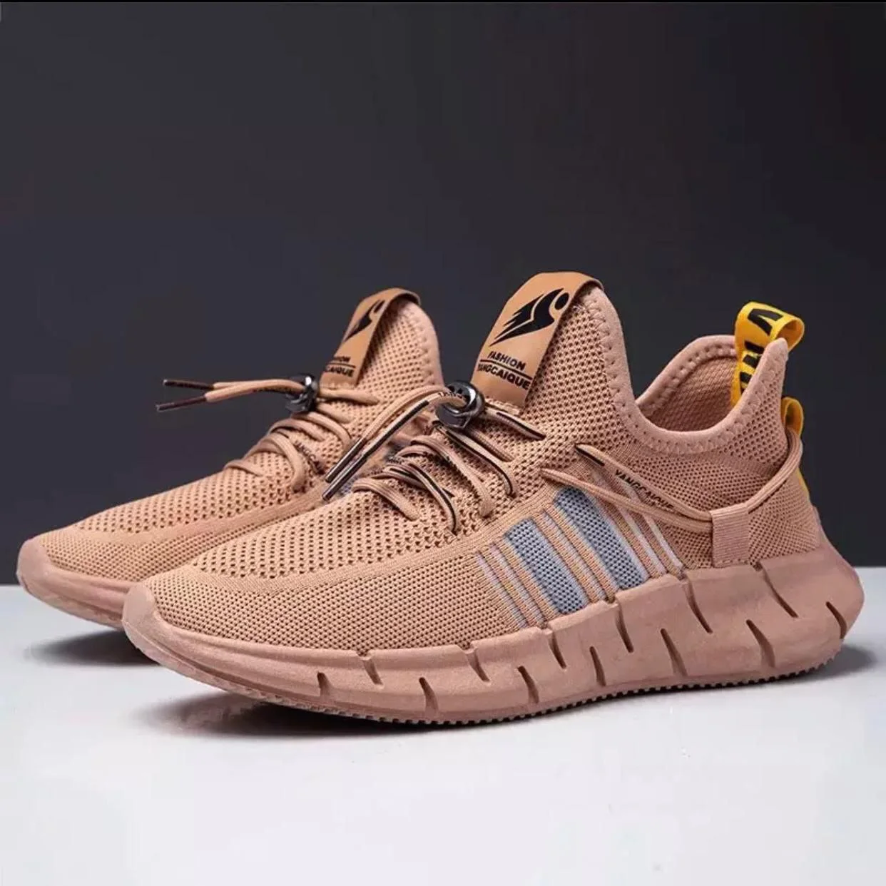 حذاء أنيق بجودة ممتازة  249درهم