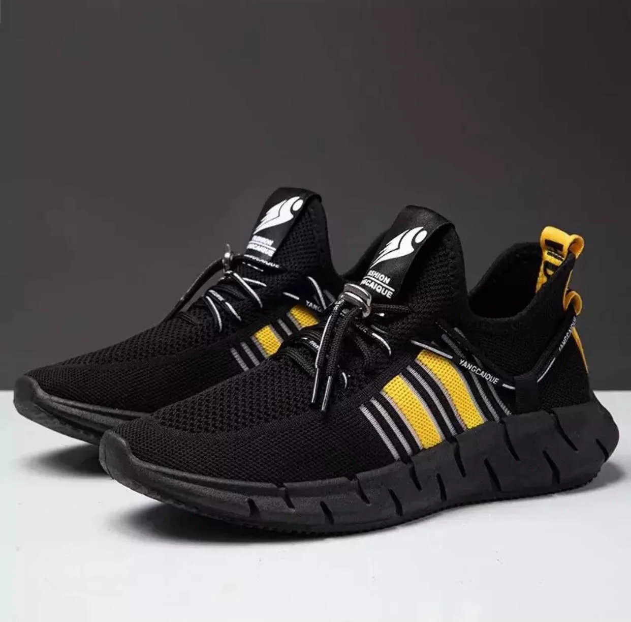 حذاء أنيق بجودة ممتازة  249درهم