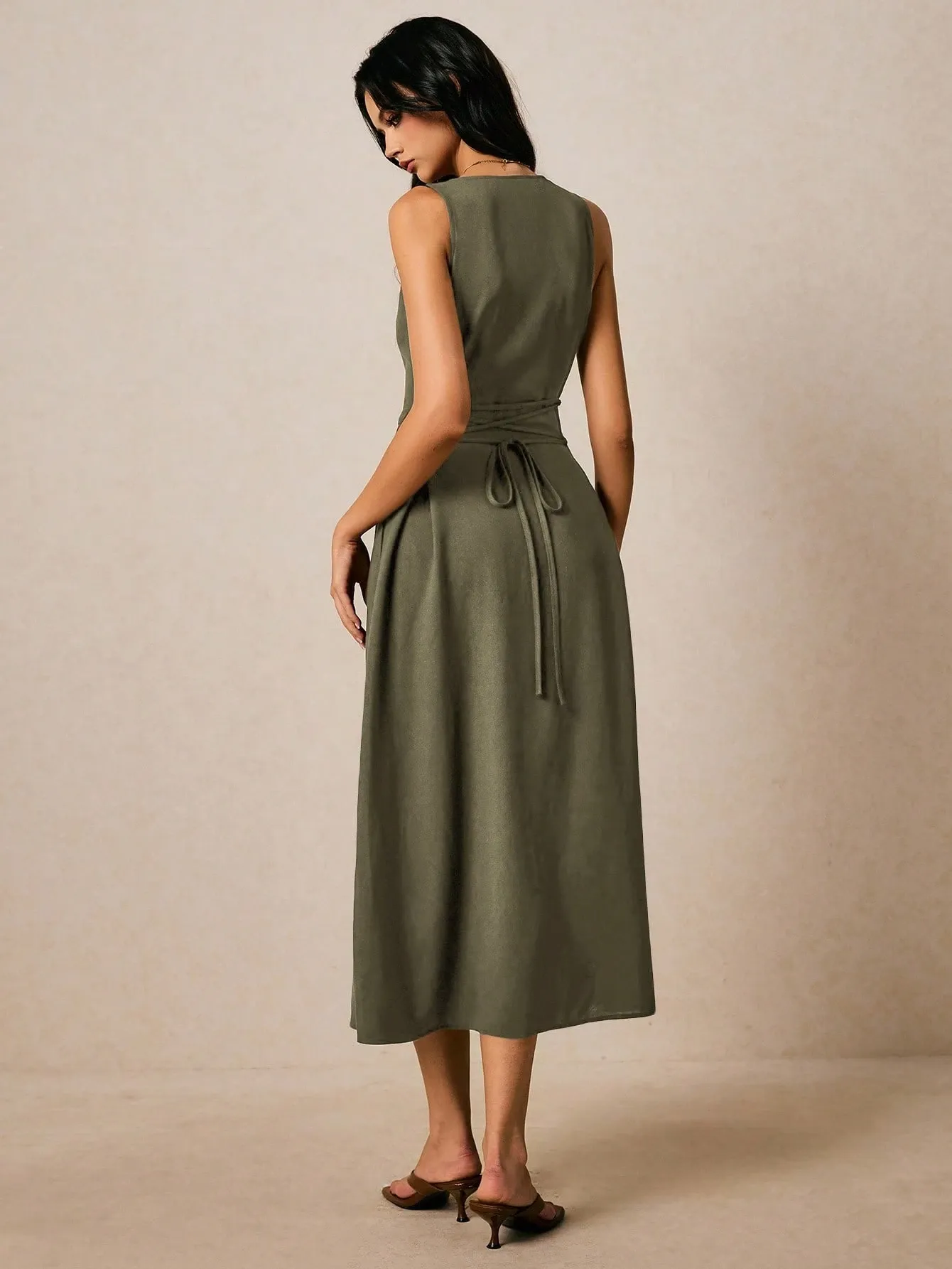 Robe d’Été Sans Manches Boutonnée – Élégante & Ultra Confortable