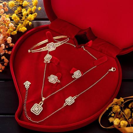 أونصومبل ما تفرّقوش بينو وبين الذهب الحقيقي 💥