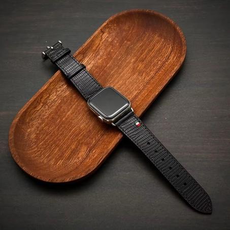 [أعلى جودة] ساعة Apple Watch المصنوعة يدويًا من الجلد الإيطالي الفاخر من Castello بطباعة سحلية iwatch وحزام جلدي وحزام ساعة باللون الأسود