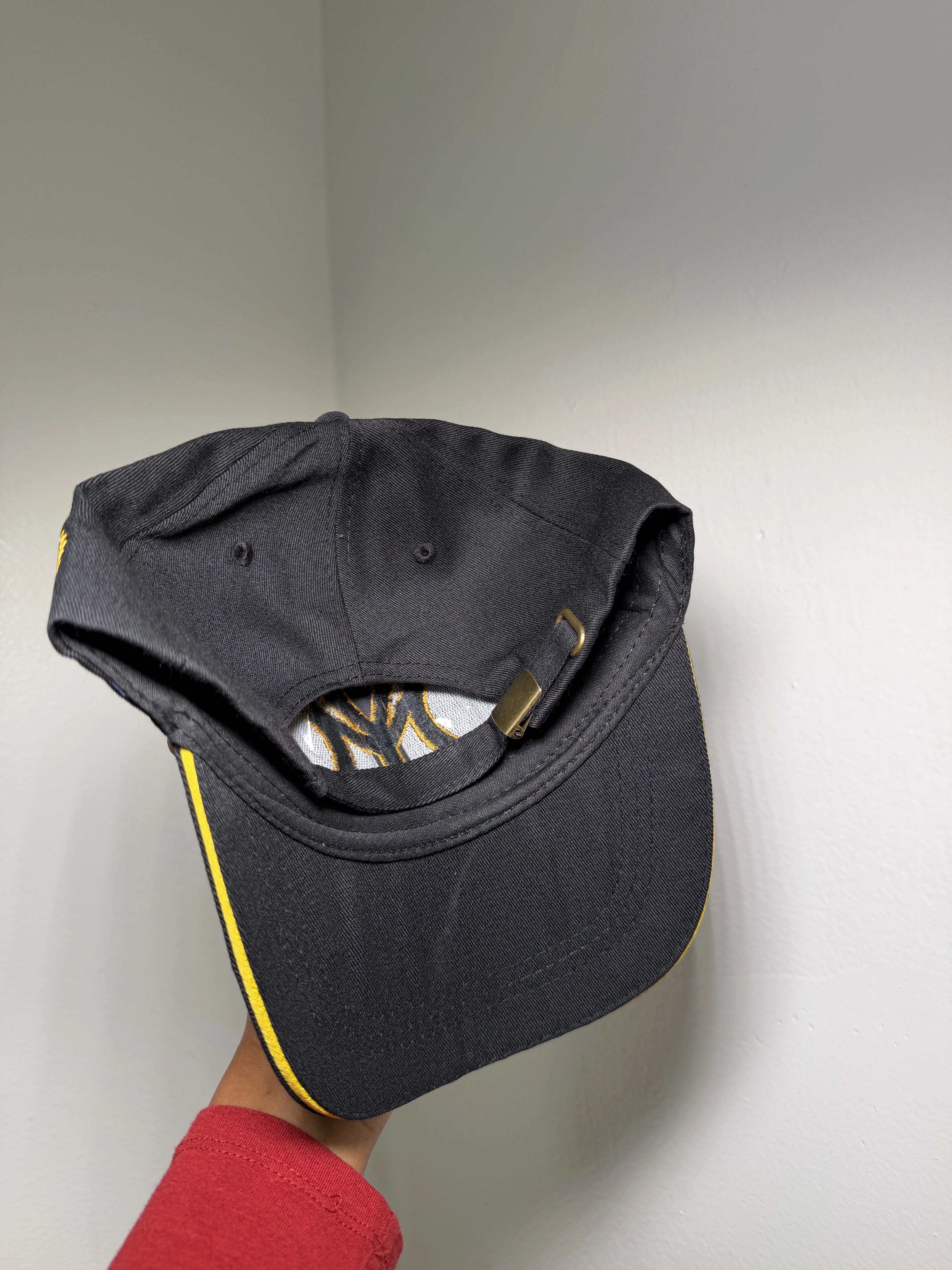 Chapeau - Black & Yellow