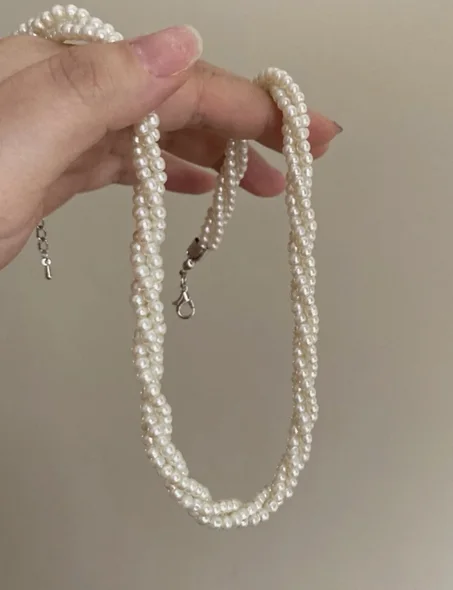 Collier avec perles