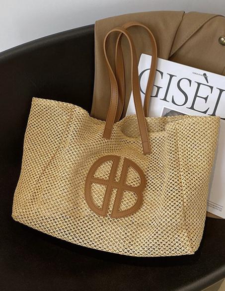 Sac en paille tissée légère