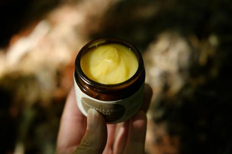 منتجات التجميل والعناية الشخصية