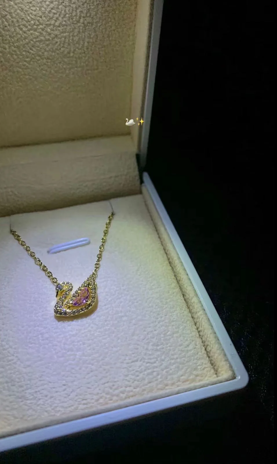 collier swan