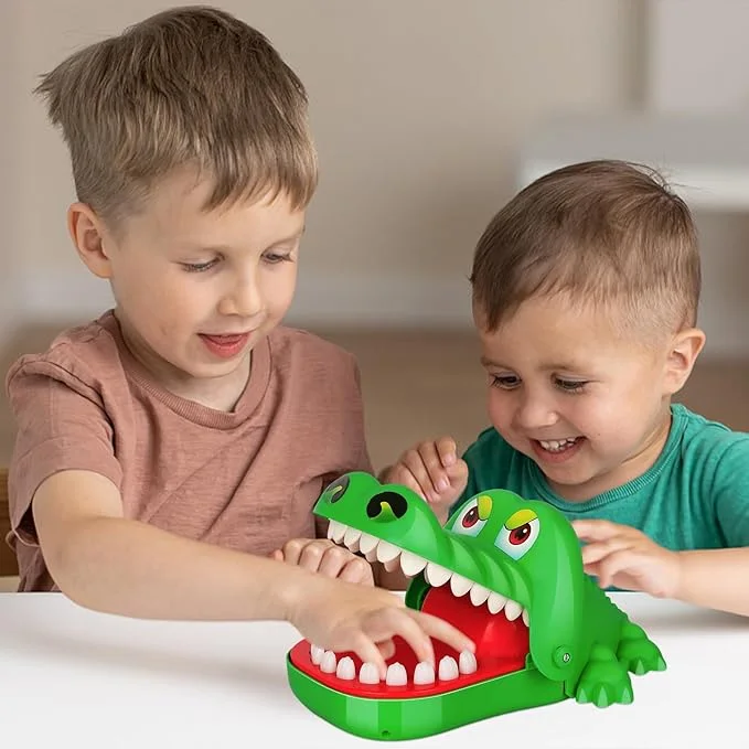 تمساح🐊 المرح😂 والتحدي🎲: من سيكسب الجولة؟ 🏆🔥